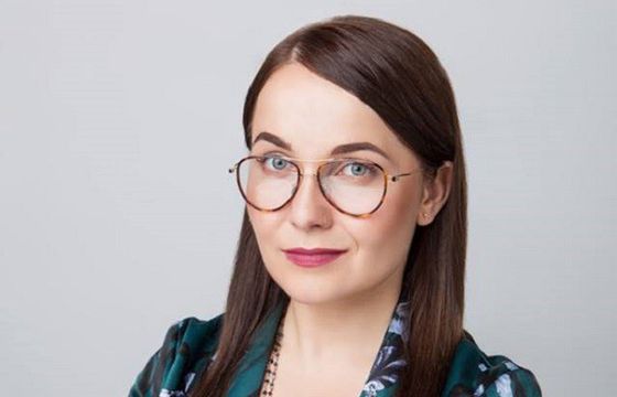 Edyta Maciejewska: z The Digitals do Gong