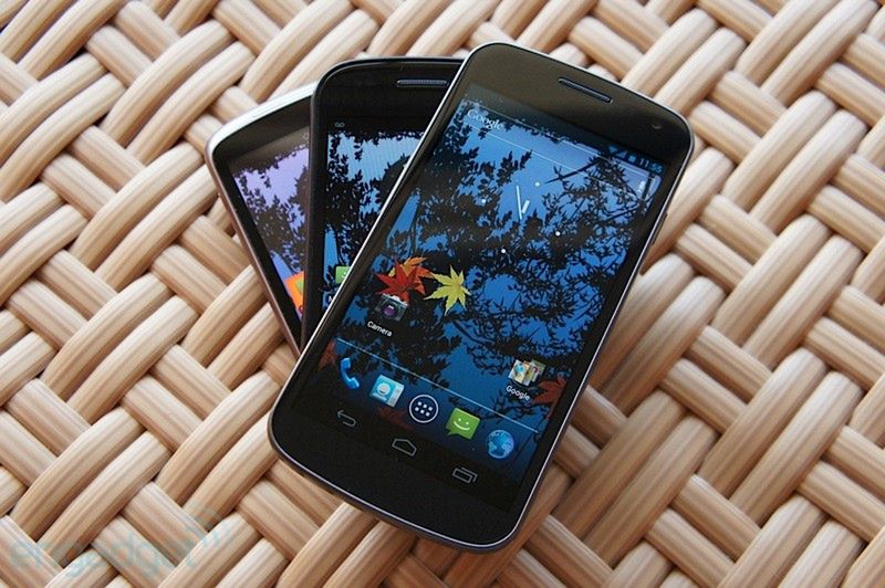 Samsung Galaxy Nexus najlepszym smartfonem z Androidem - przegląd recenzji 3
