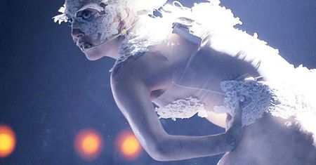 Lady GaGa ukradła majtki?!
