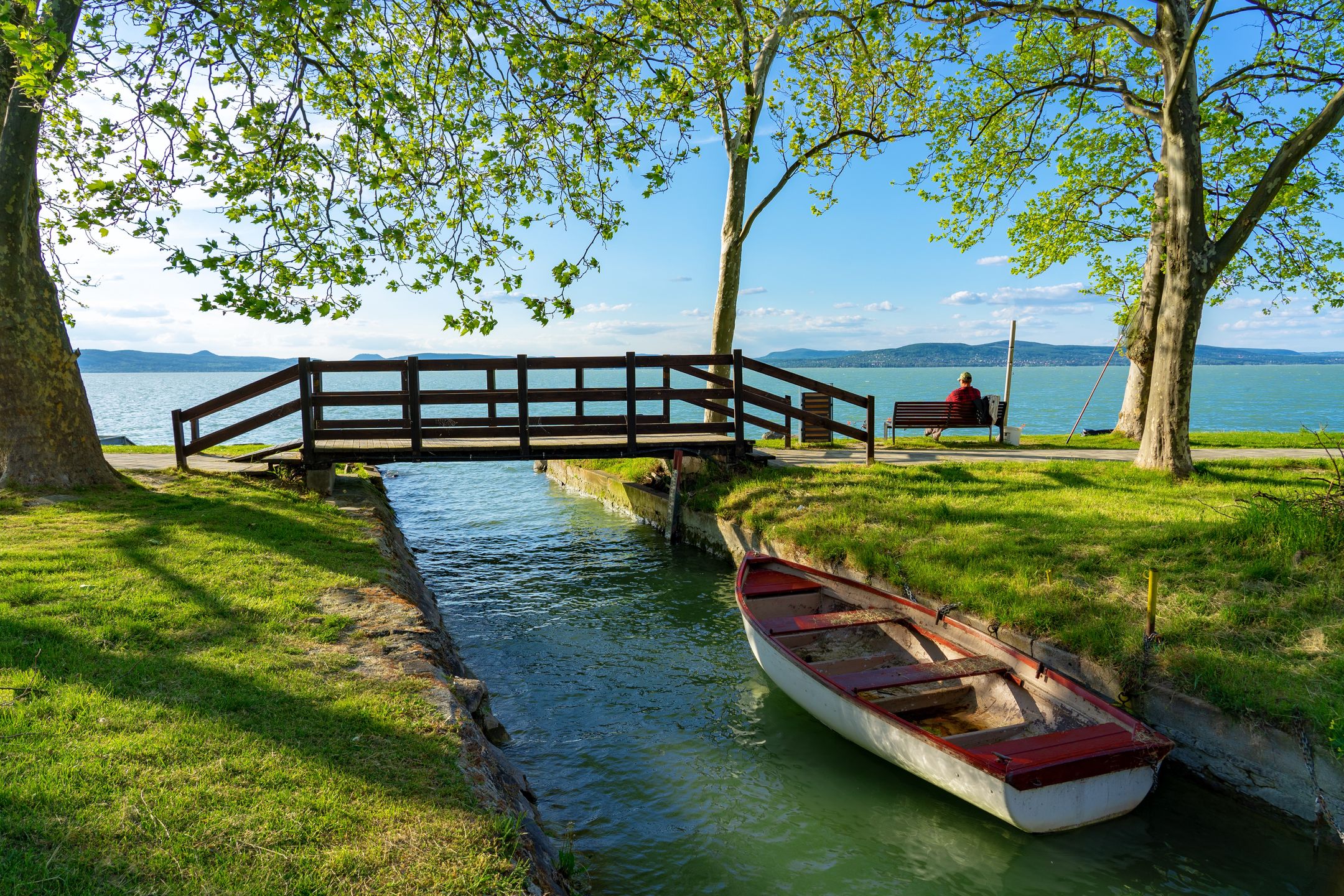 Wybrzeże Balatonu jest zróżnicowane