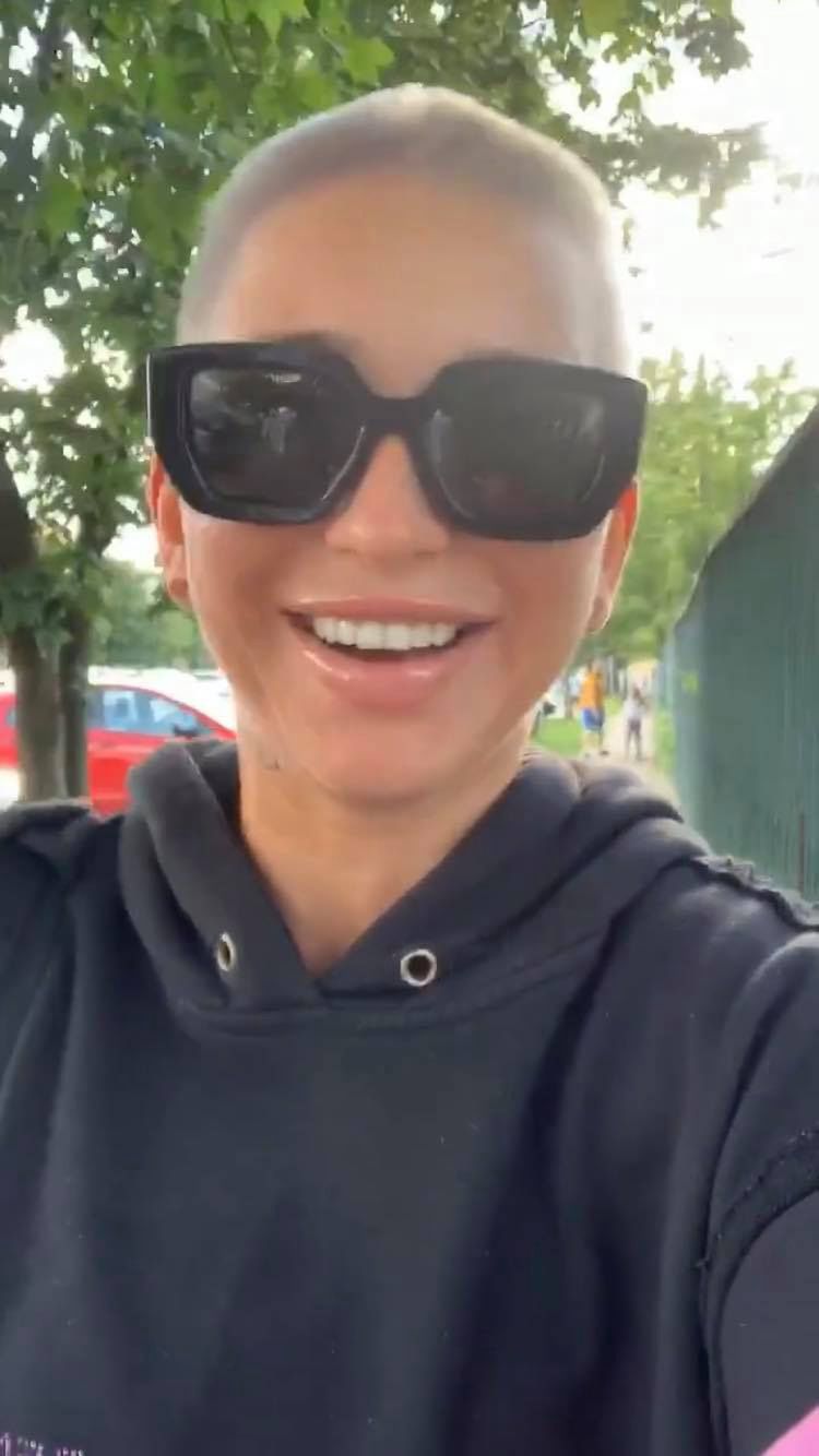 Marta Linkiewicz tłumaczy się ze ścięcia włosów