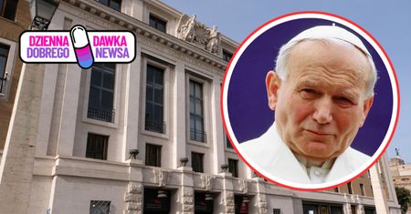 Wyjątkowy koncert ku czci papieża Polaka. Sala wypełniona po brzegi