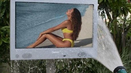 Wodoodporny LCD SunBriteTV 1