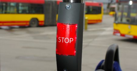 Legnica. Protest w sprawie cen biletów MPK zakończony fiaskiem. Przyszła garstka osób