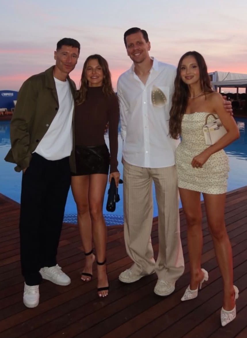 Lewandowscy i Szczęśni lansują się na imprezie FC Barcelona