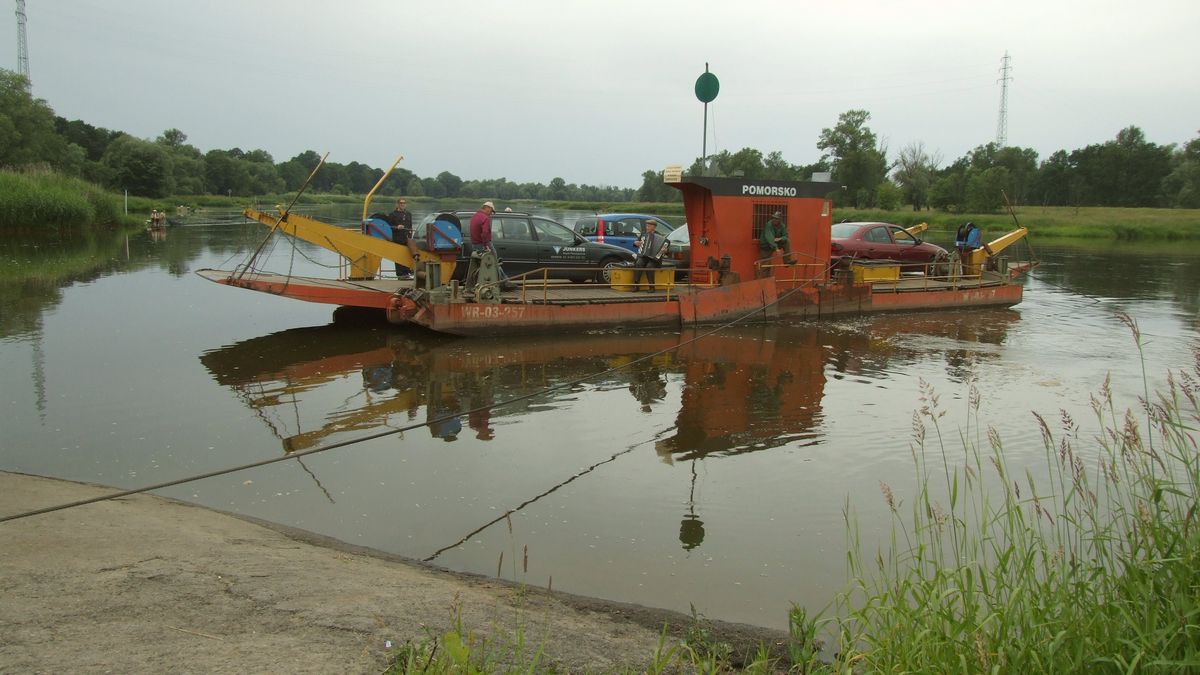 Przeprawa promowa we wsi Pomorsko