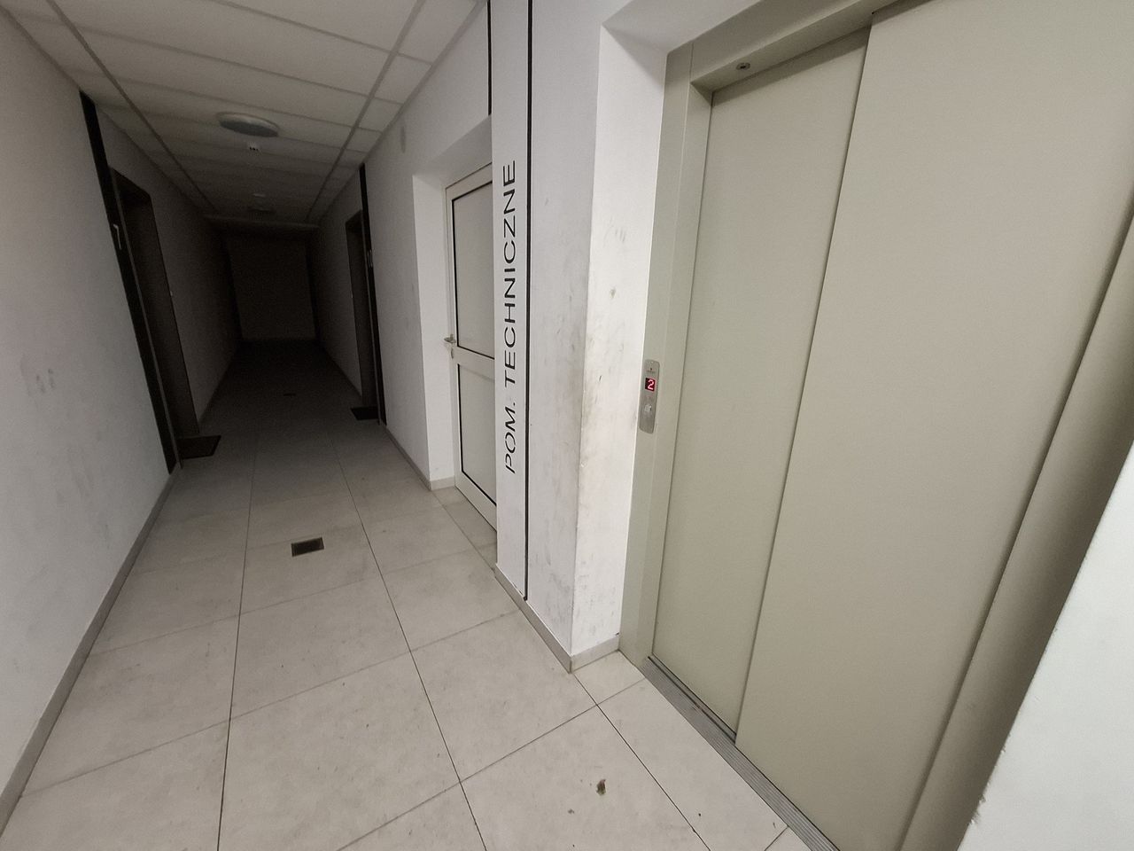 Częstochowa: Zniszczenia w nowym bloku komunalnym na Ostatnim Groszu