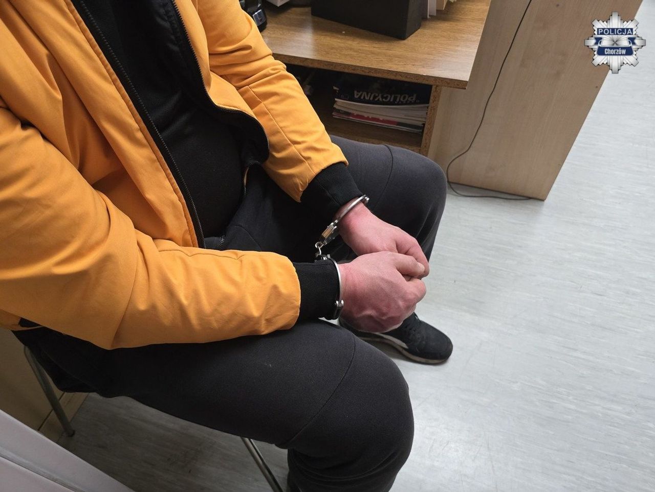 Chorzów: Po kłótni na parkingu pobili mężczyznę na oczach jego rodziny. Sprawcami ataku trzej obcokrajowcy