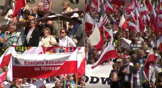 4,5 tysiąca osób na marszu narodowców. "Przeciwko kolaborantom współpracującym z Brukselą!"