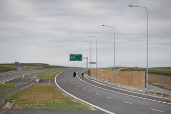 Apel do kierowców na drodze ekspresowej S7 o ostrożną jazdę. W niedzielnym wypadku zginęły trzy osoby