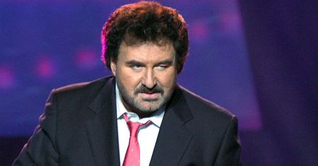 Syn Krzysztofa Krawczyka śpiewa na ulicy. Reakcja internautów mówi wszystko