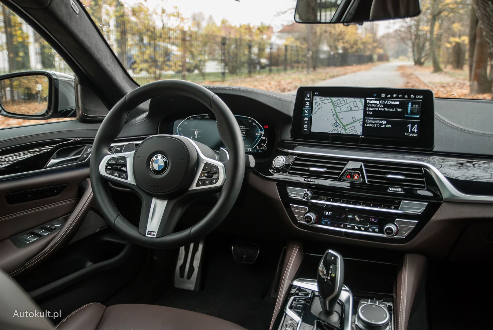 BMW 530e G30 xDrive - wnętrze