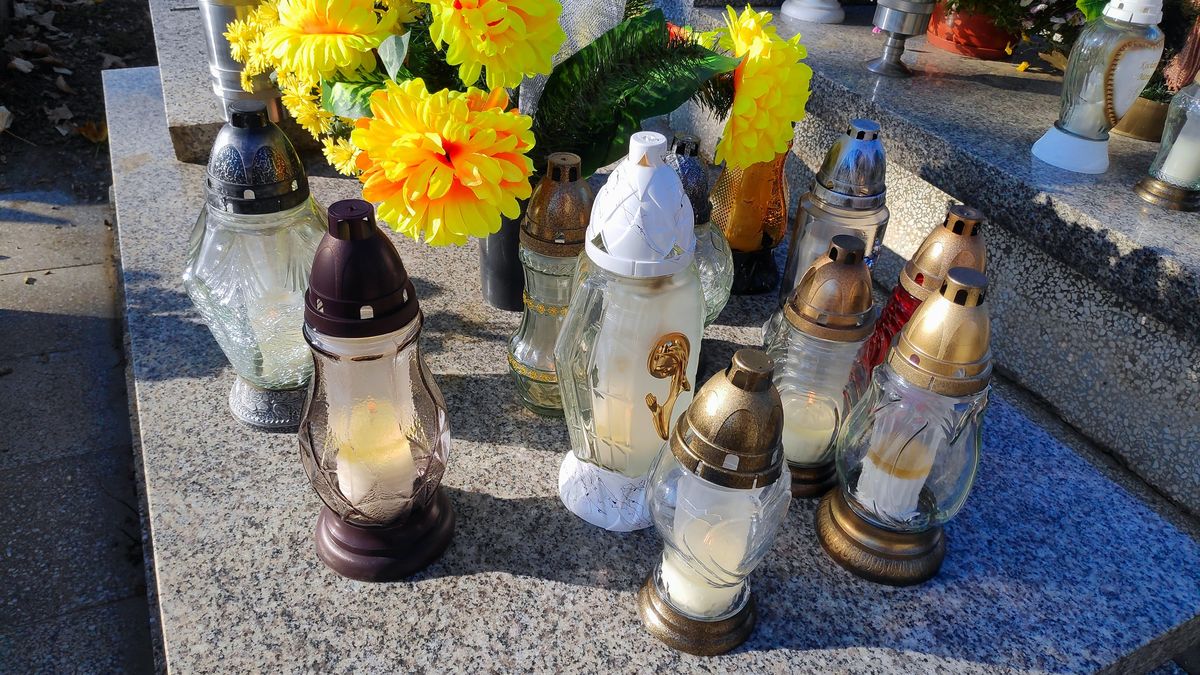 Jak przedłużyć palenie się zniczy?