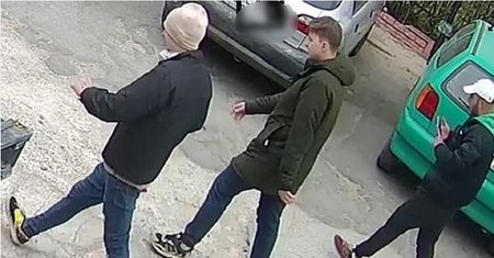 Barbarzyńskie zachowanie w Poznaniu. Szuka ich policja