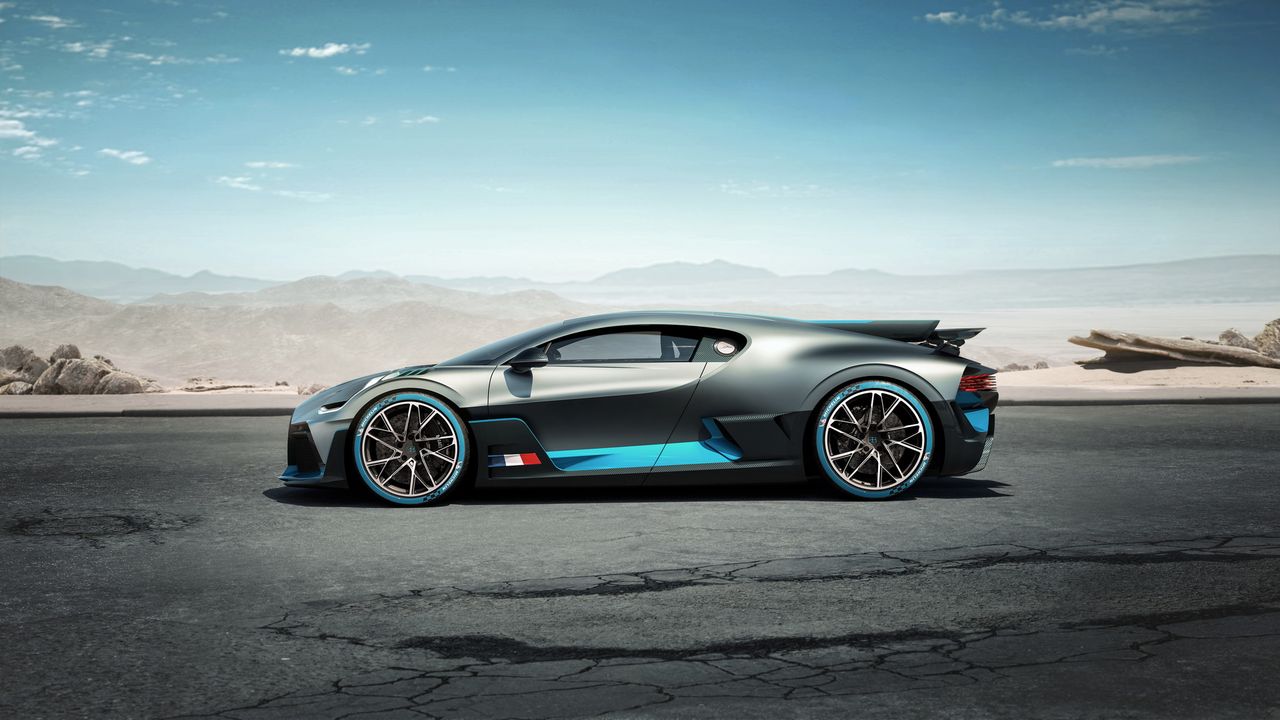 Bugatti Chiron i Divo wzywane do warsztatu. Mechanicy się nie napracują