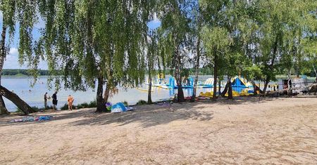 Jezioro Zagłębocze. Sanepid wykluczył, by przyczyną złego samopoczucia wypoczywających była woda