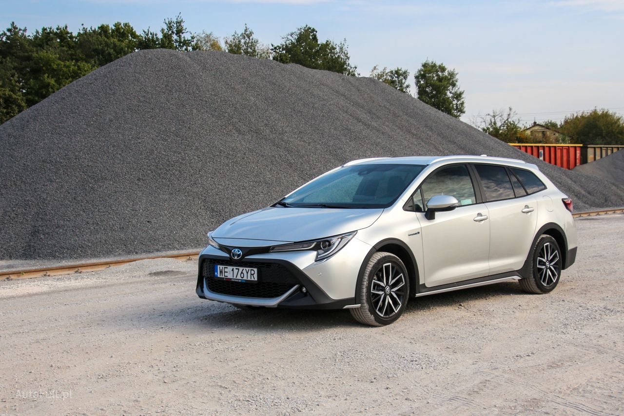 Corolla Trek kusi wyglądem inspirowanym SUV-ami