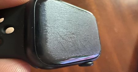 Odkurzacz vs. Apple Watch. Czy da się uratować zegarek?