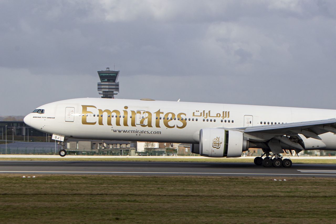 Emirates admits flaws amidst chaos after historic dubai deluge