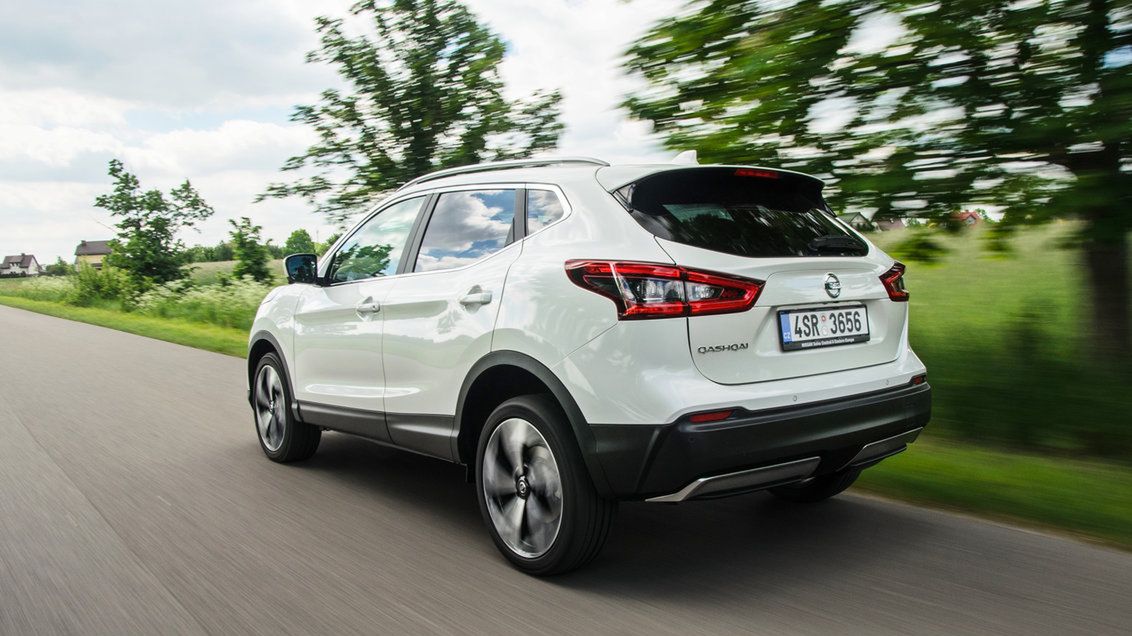 Nissan Qashqai wciąż jest hitem, choć czeka na zmianę generacji. Czy wraz z nią zakończy się jego produkcja w Wielkiej Brytanii?