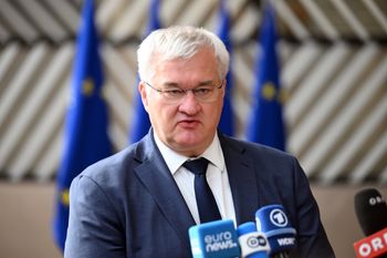 Atak na ukraińskie nastolatki. Szef MSZ Ukrainy zabrał głos