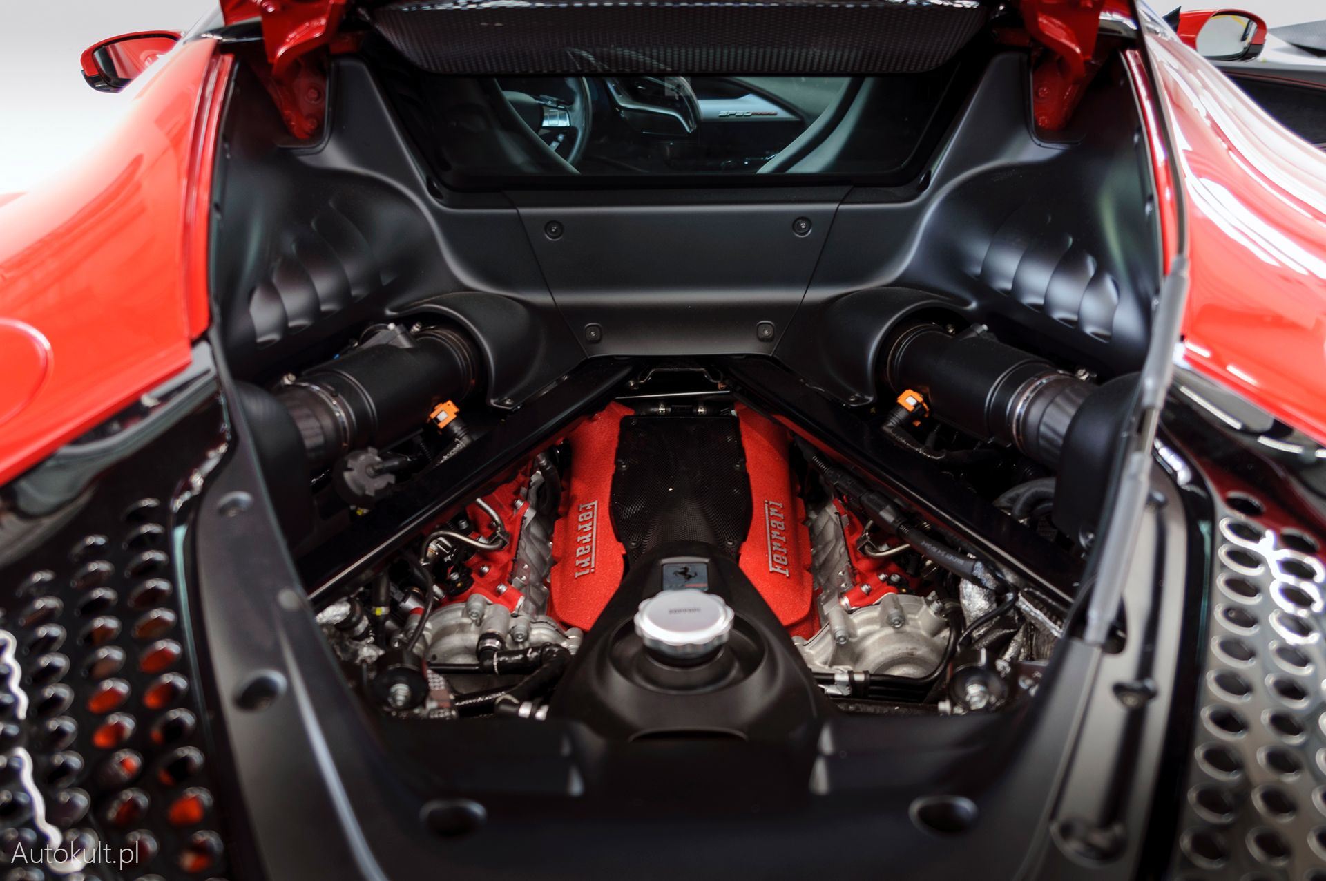Ferrari SF90 Stradale (2020) (fot. Mariusz Zmysłowski)