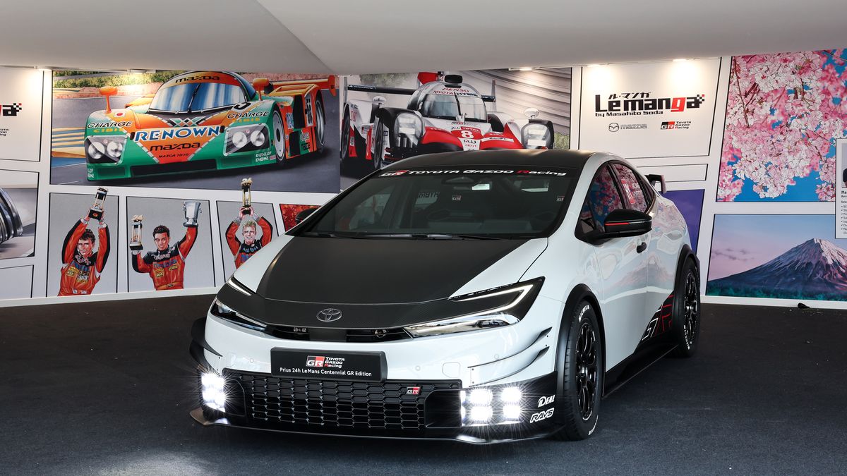 Toyota Prius 24h Le Mans Centennial GR Edition