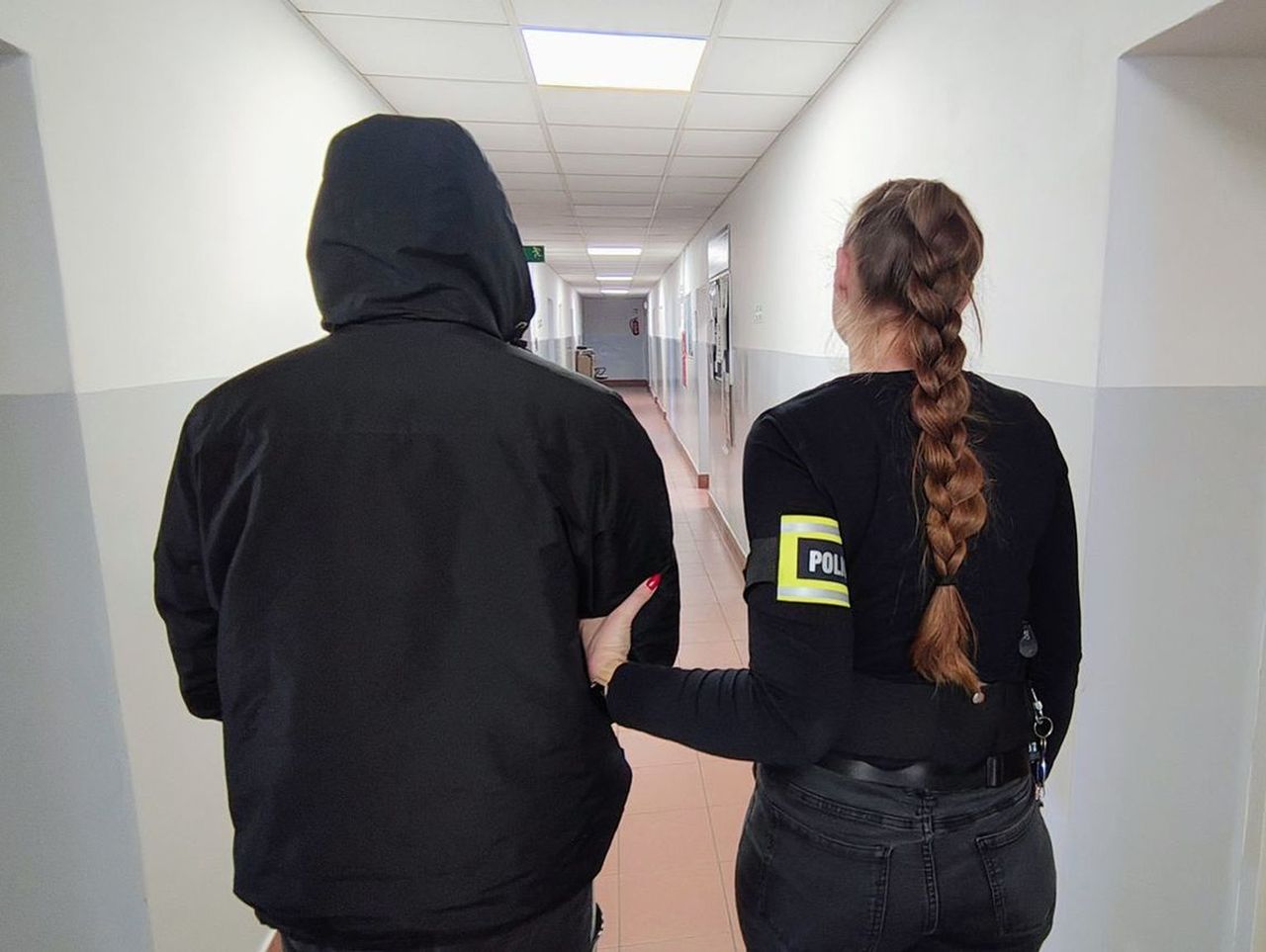 Łęczyca: 19-latek płacił na stacji paliw fałszywymi pieniędzmi. Trzy razy się udało, za czwartym się połapali