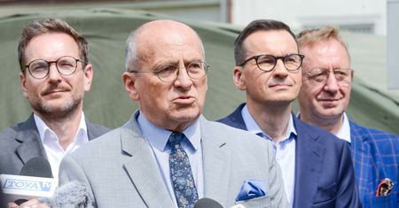 NIK: wizy wydawane pod dyktando polityków PiS. Porażające wyniki kontroli