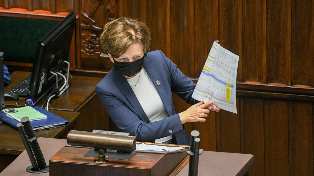 Minister rodziny i polityki społecznej Marlena Maląg 