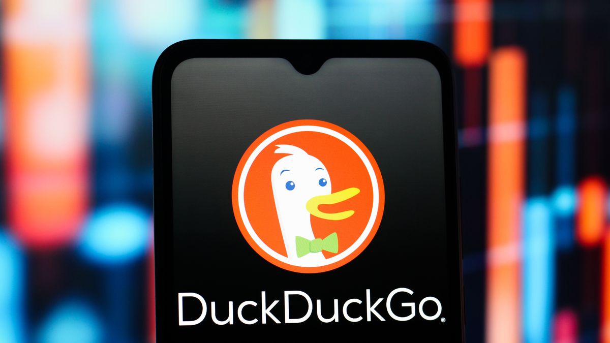 CANADA - 2025/07/20: In this photo illustration, the DuckDuckGo (Duck Duck Go) logo is seen displayed on a smartphone screen. (Photo Illustration by Thomas Fuller/SOPA Images/LightRocket via Getty Images)