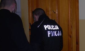 Sąsiad zadzwonił na policję. Dramatyczna interwencja u emerytów w Poznaniu