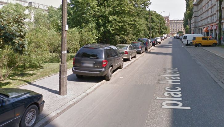 Chrysler Grand Voyager to przykład samochodu osobowego z DMC przekraczającym 2,5 t