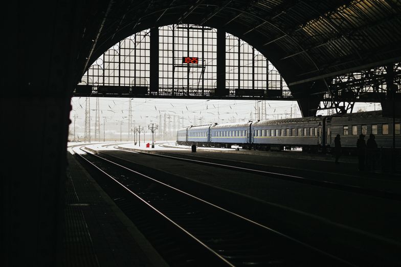 Będzie połączenie kolejowe Warszawa-Lwów. Pociągi pojadą europejskim torem