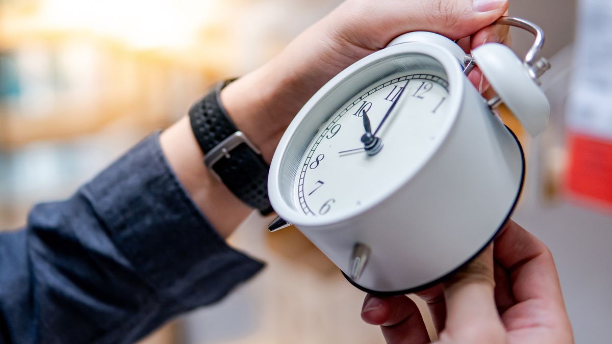 Zmiana czasu. Która jest korzystniejsza?