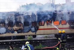 Pasażerowie wnieśli butlę gazową. Tragiczny pożar pociągu w Indiach