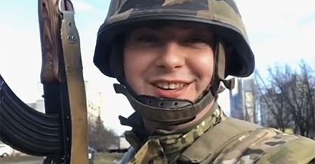 Ukraiński żołnierz do Putina. "Wyślemy twoje wojsko do piachu"