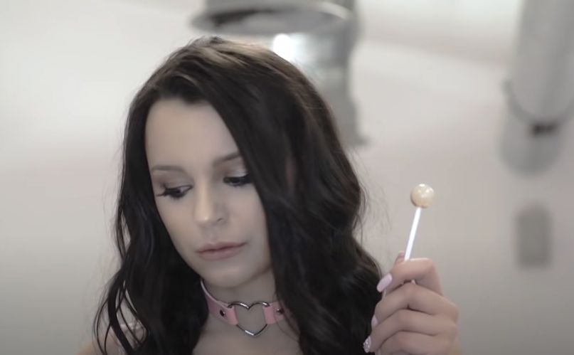 Tak kiedyś wyglądała Paulina Nowicka. Zagrała w klipie donGURALesko