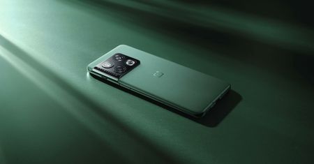 Ma wszystko, czy czegoś brakuje? OnePlus 10 Pro oficjalnie zaprezentowany