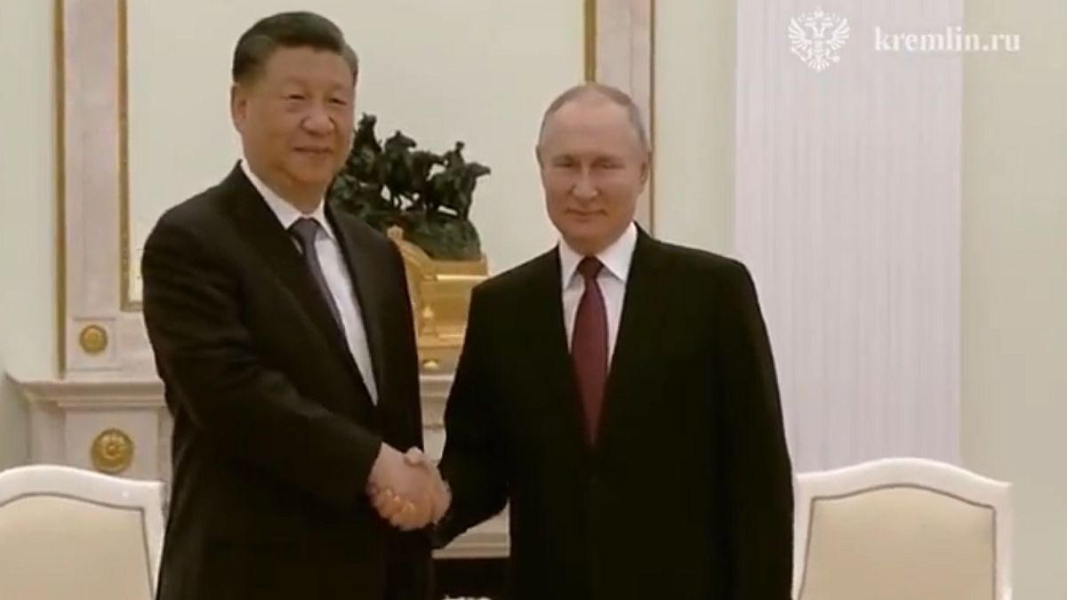 Internauci nie mają litości dla Putina i Xi Jinpinga. "Sympozjum klaunów"