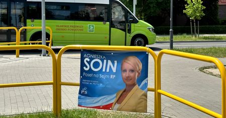Promocyjna ofensywa posłanki PiS-u. Obchodzi przepisy wyborcze?