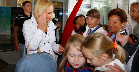 Książkiewicz uczy półrocznego syna rosyjskiego