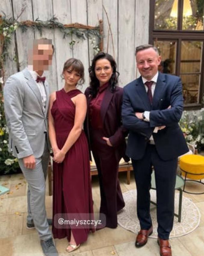 Iza Małysz, Adam Małysz i Karolina Małysz z mężem