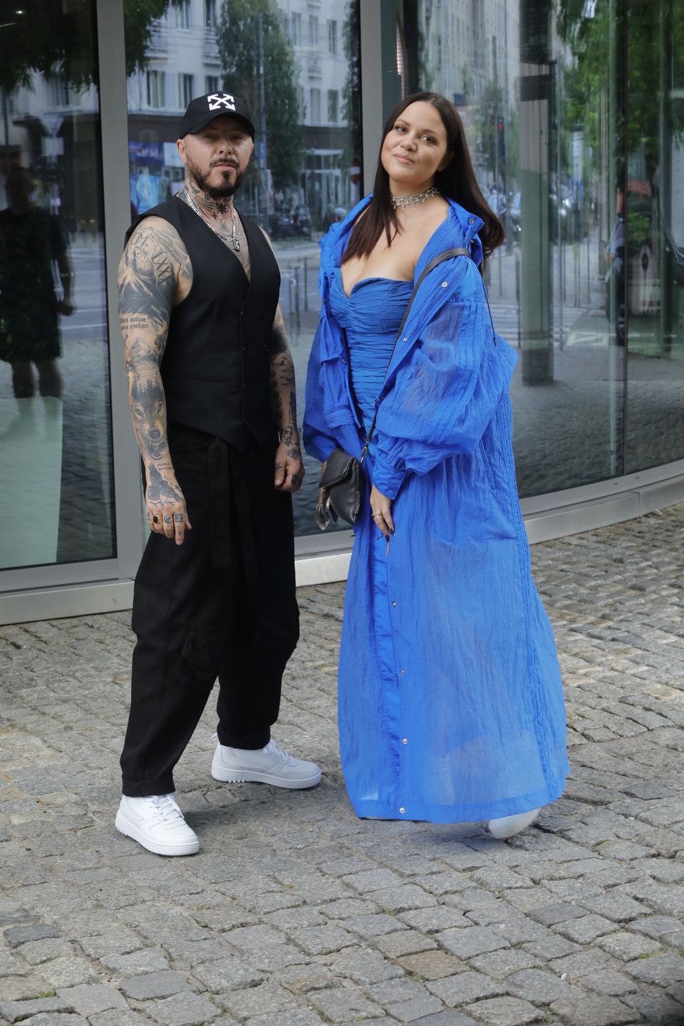 Dominika Gawęda i Paweł Rurak-Sokal przed studiem "Dzień Dobry TVN"