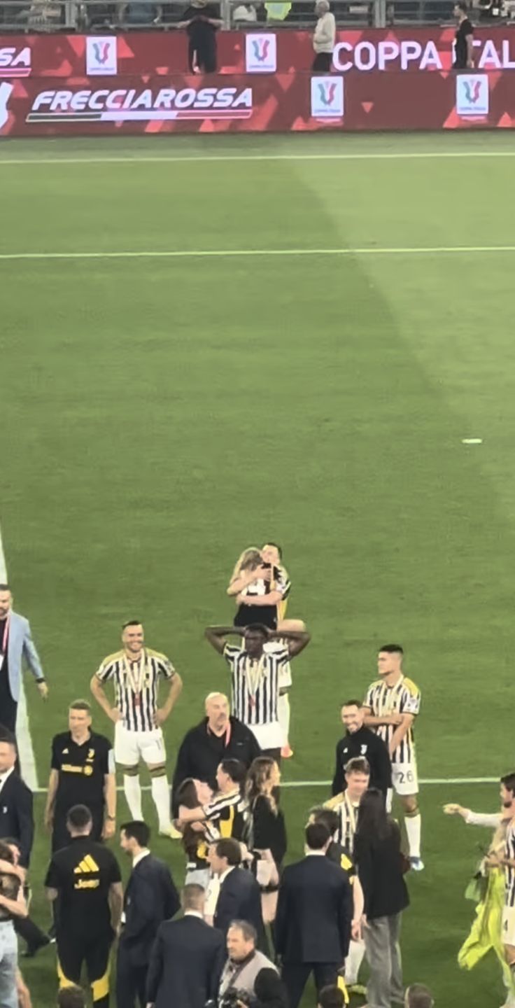 Arkadiusz Milik i Agata Sieramska 