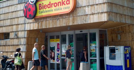 Do nowych sklepów Biedronki nie wejdziesz z ulicy. Będą w sześciu miastach