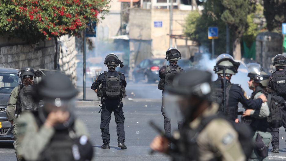 Heightened security in Jerusalem ahead of expected ground invasion of the Gaza strip
epa10916556 Israel police patrol the Wadi Al Joz neighbourhood in the old city in Jerusalem, 13 October 2023. Israel limited access to Al Aqsa Mosque complex as Hamas called for a day of rage in reaction to the war between Israel and Hamas.  EPA/ABIR SULTAN 
Dostawca: PAP/EPA.
ABIR SULTAN