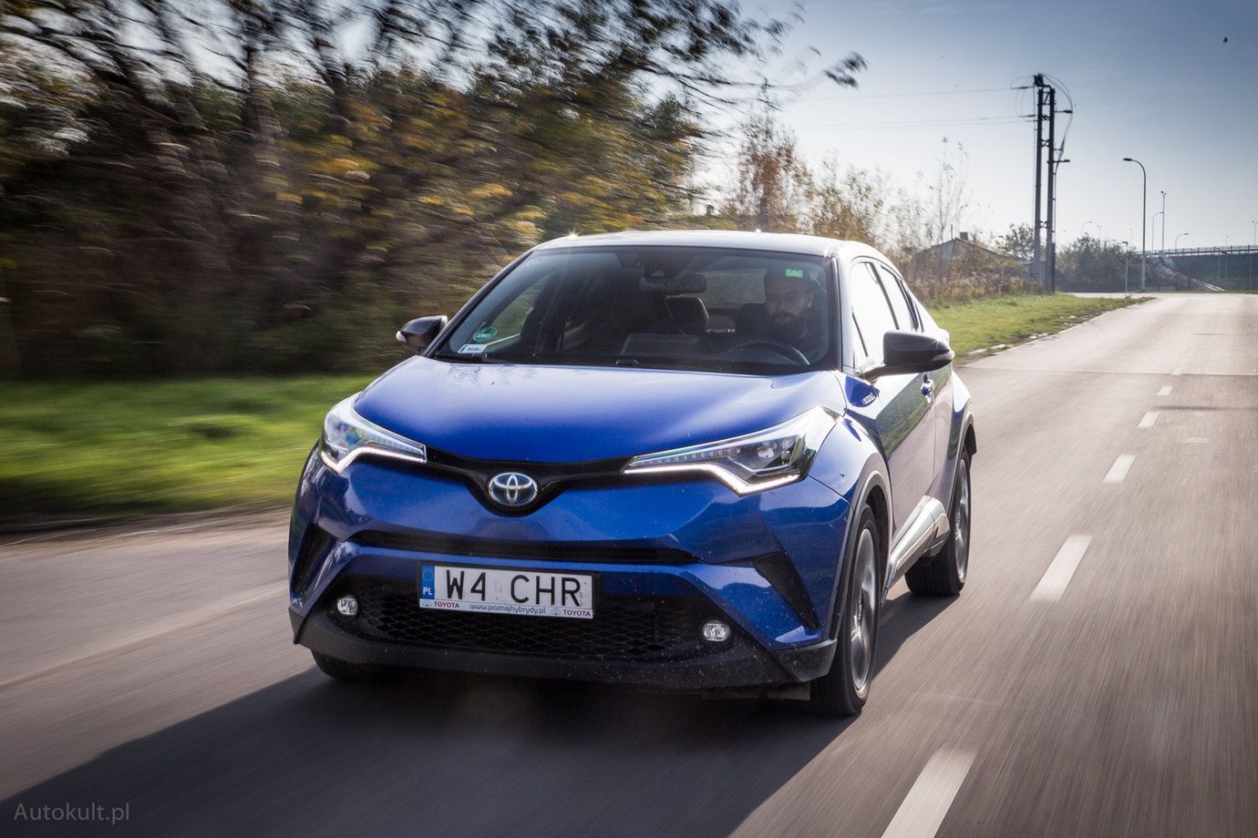 Toyota C-HR jest najczęściej kupowanym autem hybrydowym z drugiej ręki