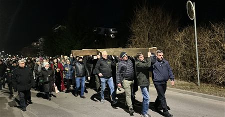 Miejska Droga Krzyżowa. Wierni przeszli ulicami Suwałk