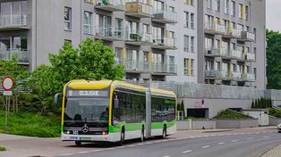 Zielona Góra. Naprawa nawierzchni na skrzyżowaniu ulic 1 Maja i Długiej, zmiany w kursach autobusów